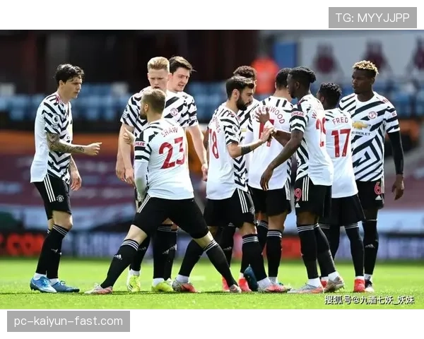 曼联投入巨资但决策逻辑混乱，问题已对赛季走势形成制约